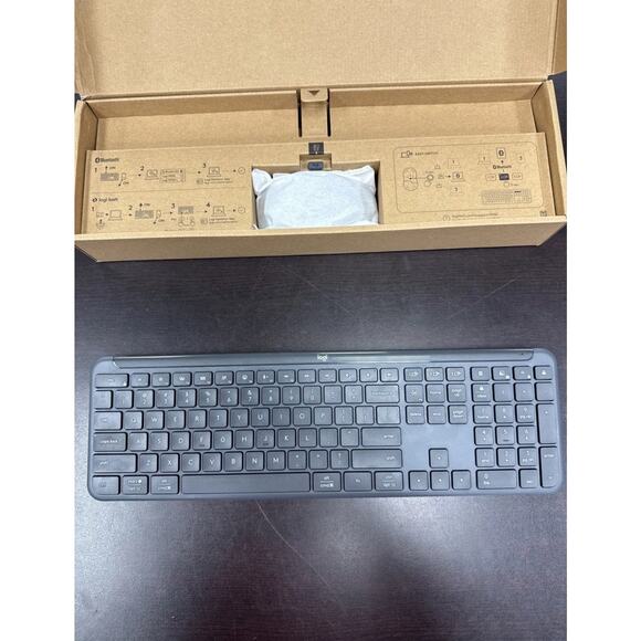 Genuine Logitech Signature Slim Combo MK955 Keyboard & Mouse Black (920-012425) - Picture 5 of 6